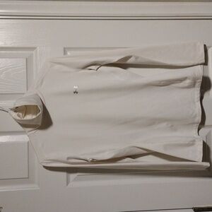 Under armour Cold gear fitted white turtleneck t shirt.  Size medium